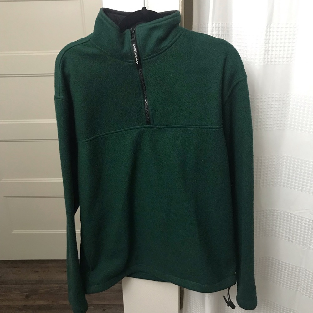 Green fleece quarter-zip